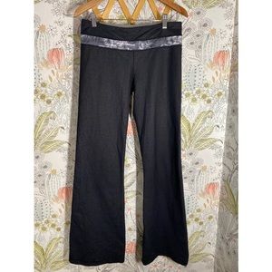Lululemon Groove Flare Pants 8